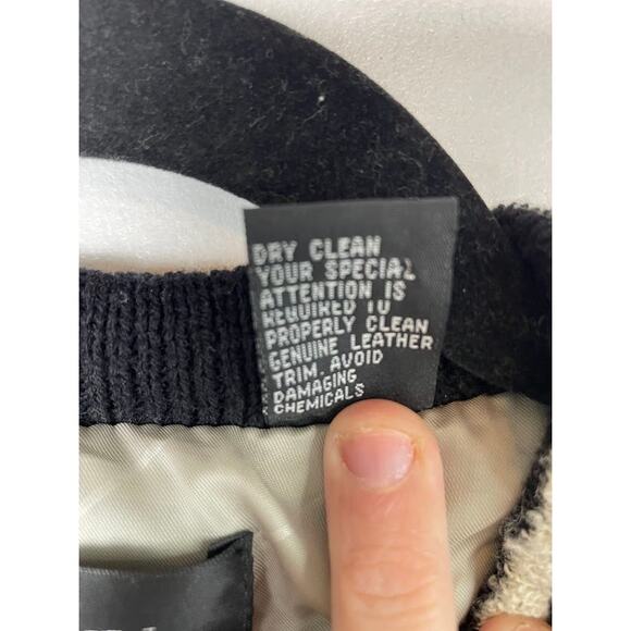 Vintage Coogi Style Sweater Size Large 90's 3D Textured Leather Knit Pullover - Picture 6 of 15